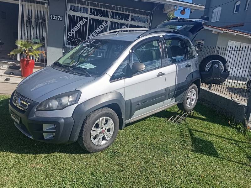 FIAT - IDEA - 2012/2012 - Prata - R$ 35.900,00