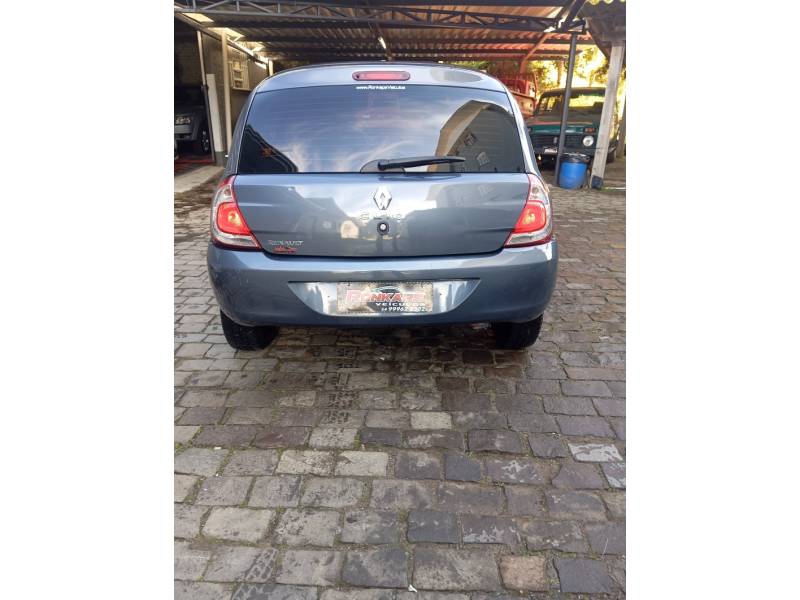 RENAULT - CLIO - 2016/2016 - Cinza - R$ 36.900,00