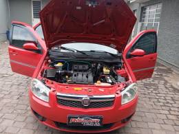 FIAT - SIENA - 2014/2014 - Vermelha - R$ 37.900,00