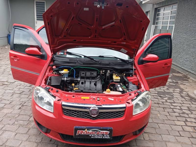FIAT - SIENA - 2014/2014 - Vermelha - R$ 37.900,00