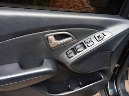 HYUNDAI - IX35 - 2012/2012 - Preta - R$ 54.900,00