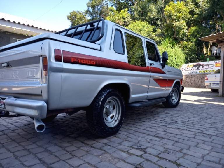 FORD - F-1000 - 1989/1989 - Prata - R$ 59.900,00