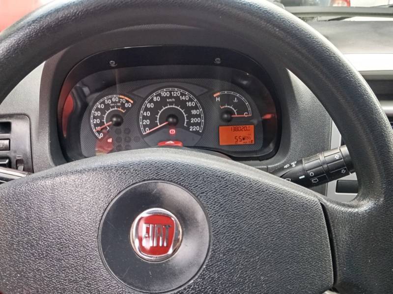 FIAT - SIENA - 2009/2009 - Vermelha - R$ 31.900,00