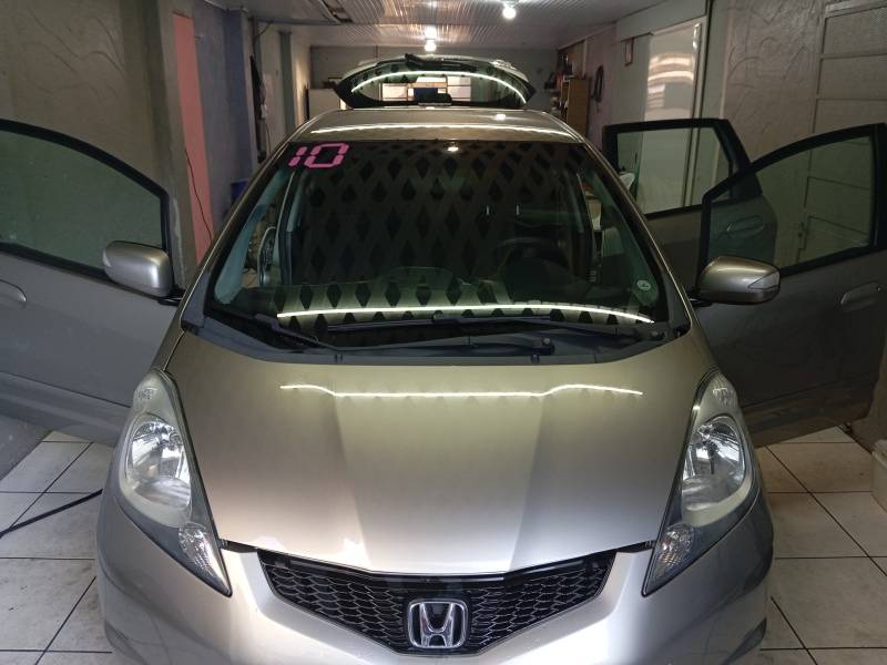 HONDA - FIT - 2010/2010 - Dourada - R$ 46.900,00
