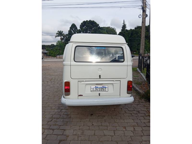 VOLKSWAGEN - KOMBI - 2000/2000 - Branca - R$ 29.900,00