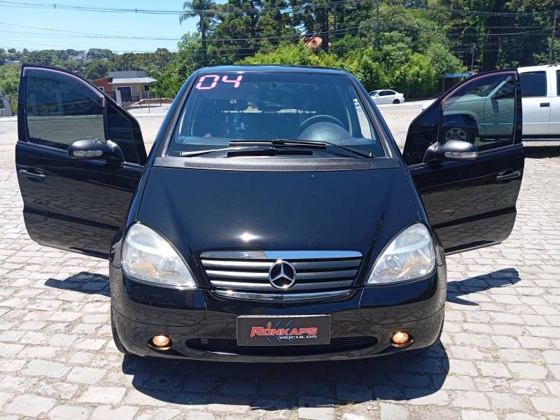 MERCEDES-BENZ - CLASSE A - 2004/2004 - Preta - R$ 19.900,00