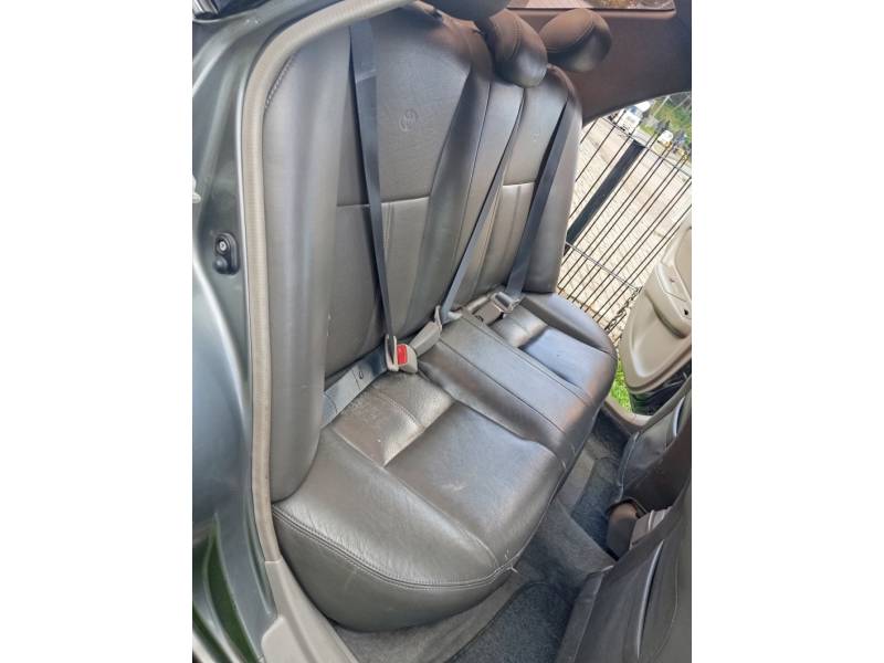 TOYOTA - COROLLA - 2001/2001 - Cinza - R$ 1,00