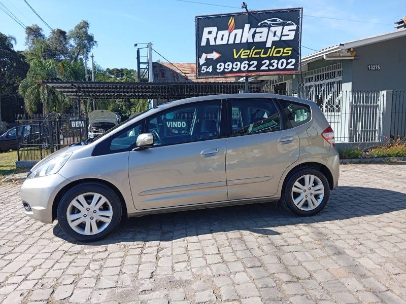HONDA - FIT - 2010/2010 - Dourada - R$ 46.900,00