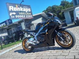 HONDA - CBR 1000RR - 2011/2011 - Preta - R$ 46.900,00