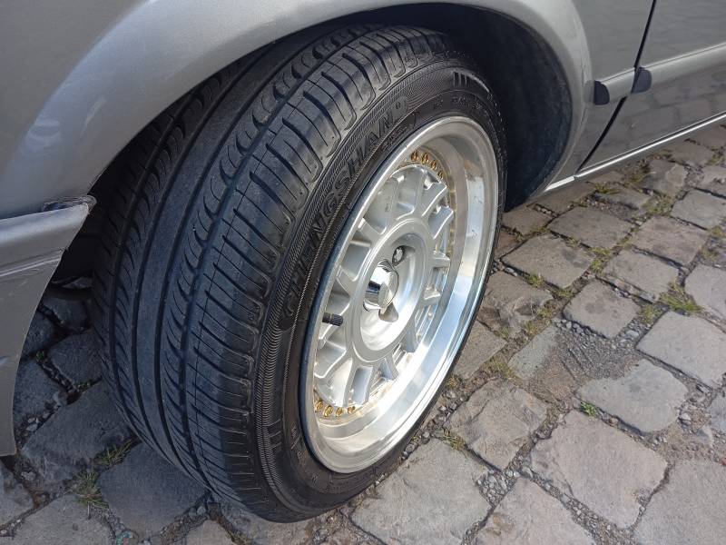 VOLKSWAGEN - VOYAGE - 1995/1995 - Cinza - Sob Consulta