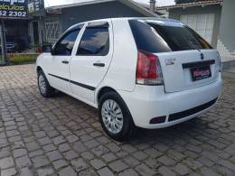 FIAT - PALIO - 2015/2015 - Branca - R$ 33.900,00