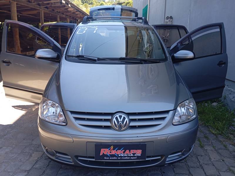 VOLKSWAGEN - FOX - 2007/2007 - Cinza - Sob Consulta
