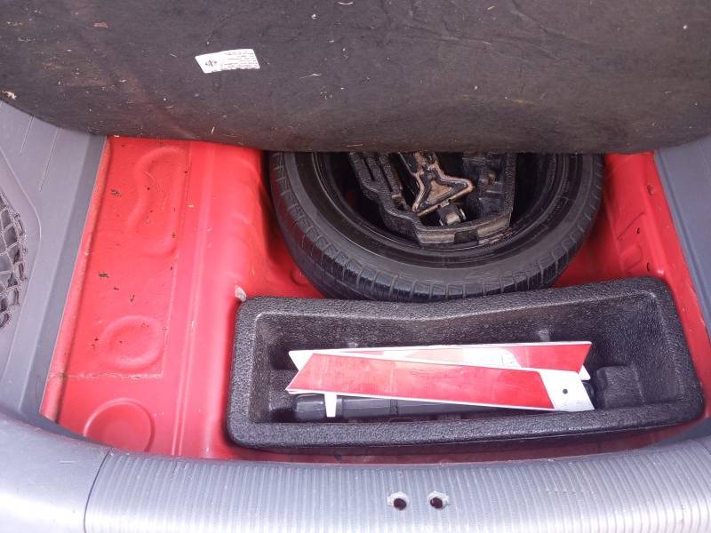 VOLKSWAGEN - SPACEFOX - 2010/2010 - Vermelha - R$ 34.900,00