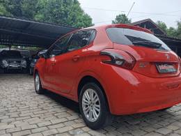 PEUGEOT - 208 - 2018/2018 - Vermelha - R$ 45.900,00