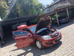 CHEVROLET - VECTRA - 2011/2011 - Vermelha - R$ 43.900,00