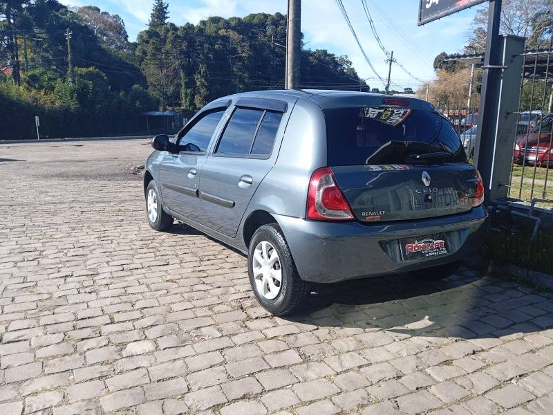 RENAULT - CLIO - 2016/2016 - Cinza - R$ 36.900,00