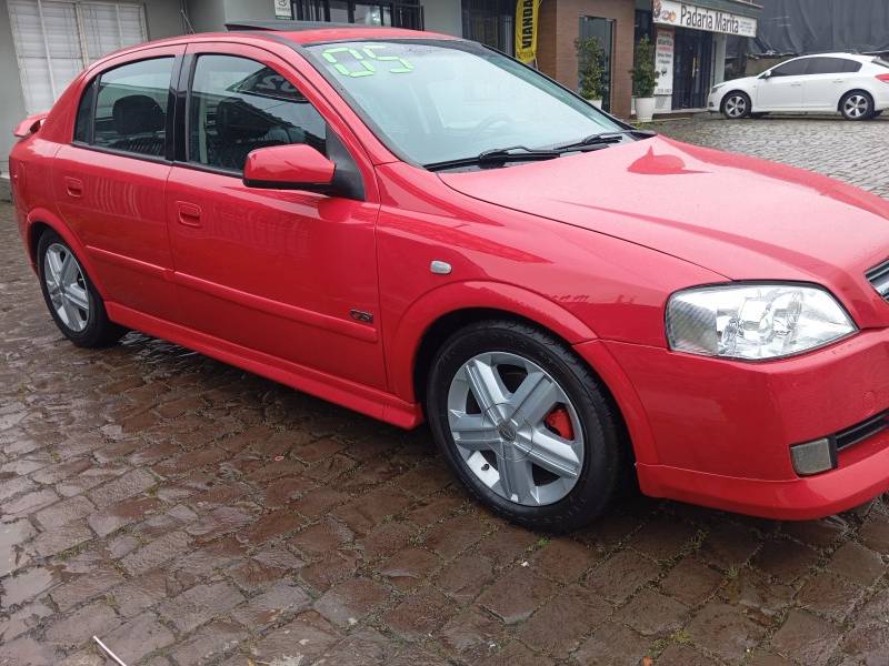 CHEVROLET - ASTRA - 2005/2005 - Vermelha - R$ 44.900,00