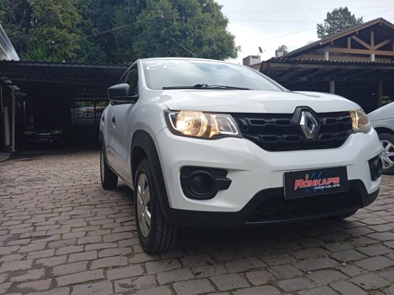 RENAULT - KWID - 2022/2022 - Branca - R$ 47.900,00