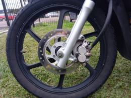 HONDA - BIZ 125 - 2012/2012 - Vermelha - R$ 12.900,00