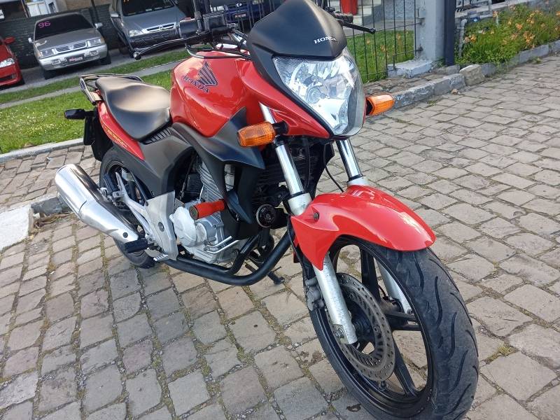 HONDA - CB 300R - 2012/2012 - Vermelha - Sob Consulta