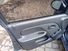 RENAULT - CLIO - 2016/2016 - Cinza - R$ 36.900,00