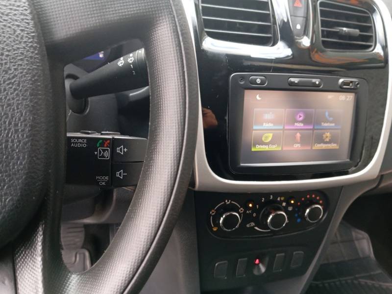 RENAULT - SANDERO - 2019/2019 - Branca - R$ 48.900,00