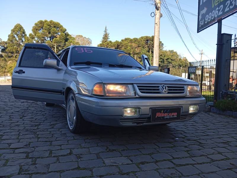 VOLKSWAGEN - SANTANA - 1996/1996 - Prata - R$ 28.900,00