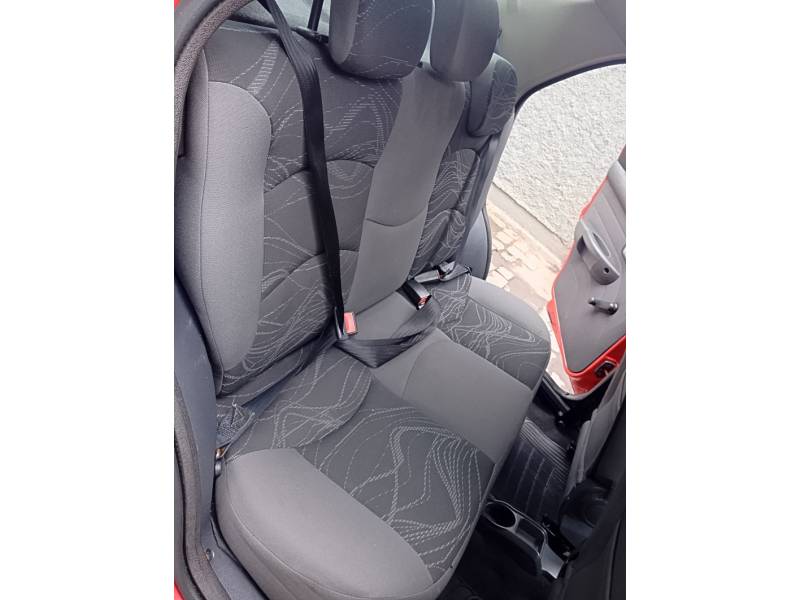 FIAT - SIENA - 2014/2014 - Vermelha - R$ 36.900,00