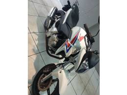 HONDA - CB 300R - 2015/2015 - Branca - R$ 17.900,00