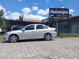 CHEVROLET - VECTRA - 2002/2002 - Prata - R$ 1,00