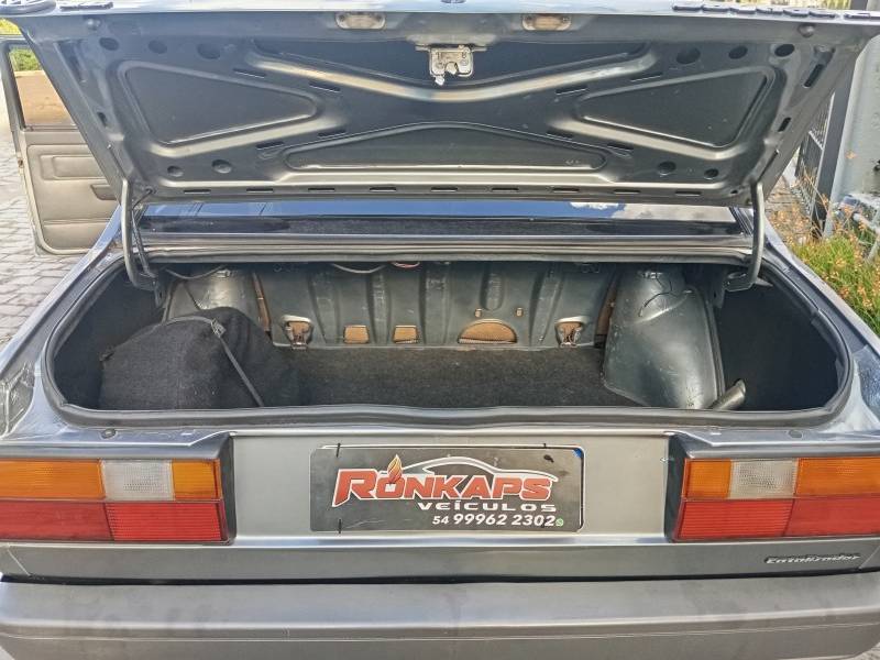 VOLKSWAGEN - VOYAGE - 1995/1995 - Cinza - Sob Consulta