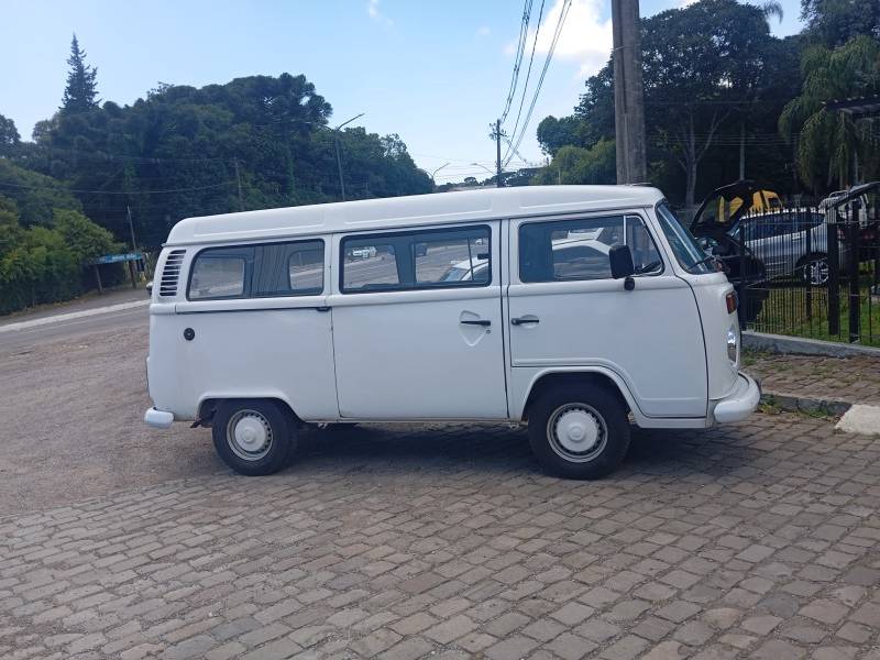 VOLKSWAGEN - KOMBI - 2000/2000 - Branca - Sob Consulta