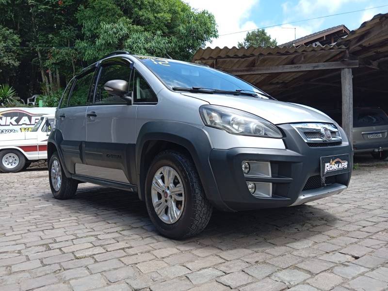 FIAT - IDEA - 2012/2012 - Prata - R$ 35.900,00