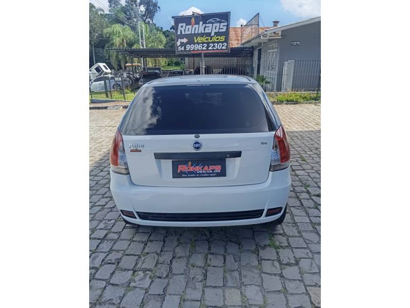 FIAT - PALIO - 2015/2015 - Branca - R$ 33.900,00