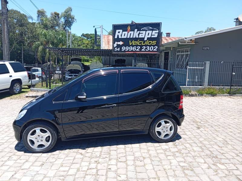 MERCEDES-BENZ - CLASSE A - 2004/2004 - Preta - R$ 19.900,00