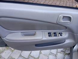 TOYOTA - COROLLA - 2001/2001 - Cinza - R$ 29.900,00