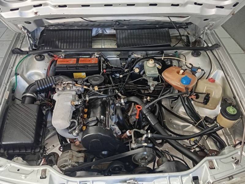 VOLKSWAGEN - SANTANA - 1996/1996 - Prata - R$ 29.900,00