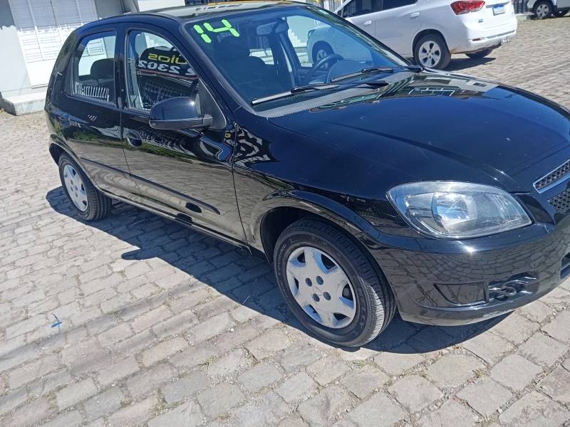 CHEVROLET - CELTA - 2014/2014 - Preta - R$ 35.900,00