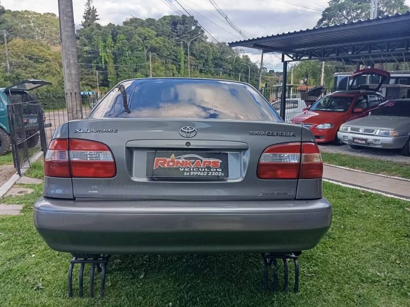 TOYOTA - COROLLA - 2001/2001 - Cinza - R$ 1,00
