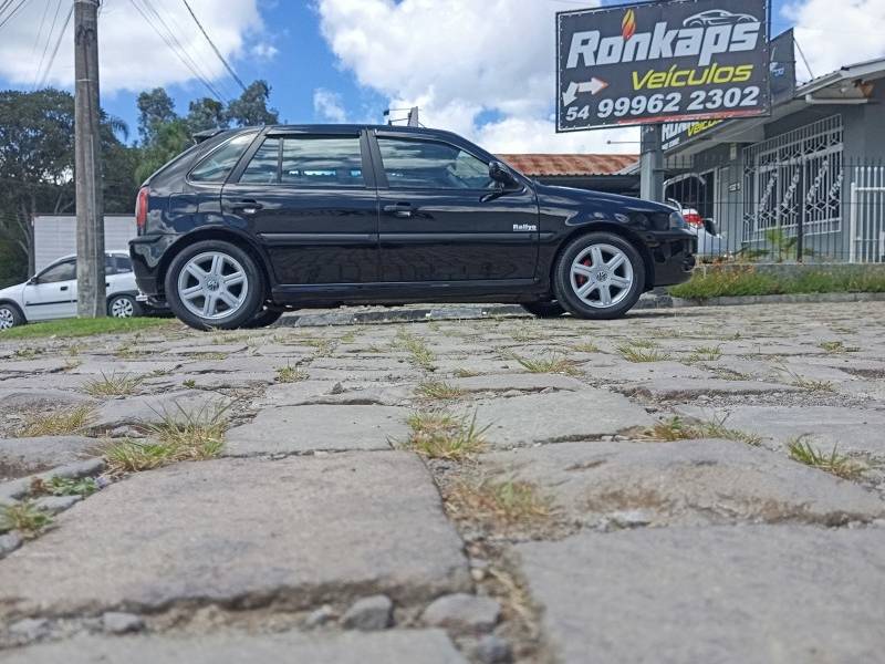 VOLKSWAGEN - GOL - 2005/2005 - Preta - R$ 32.900,00