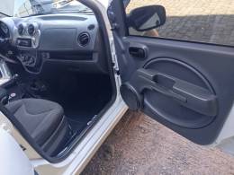 FIAT - UNO - 2013/2013 - Branca - R$ 34.900,00