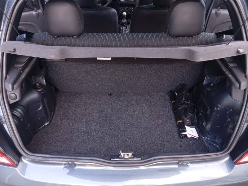 RENAULT - CLIO - 2016/2016 - Cinza - R$ 36.900,00
