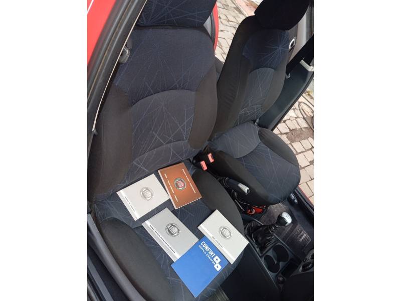 FIAT - SIENA - 2009/2009 - Vermelha - R$ 31.900,00