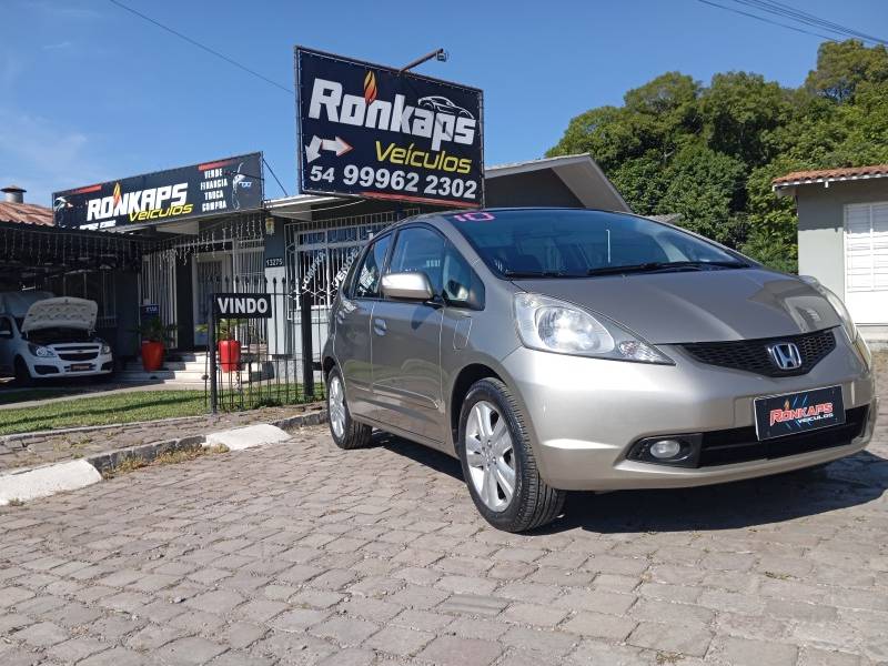 HONDA - FIT - 2010/2010 - Dourada - R$ 46.900,00