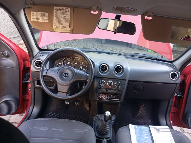 CHEVROLET - PRISMA - 2010/2010 - Vermelha - R$ 29.900,00