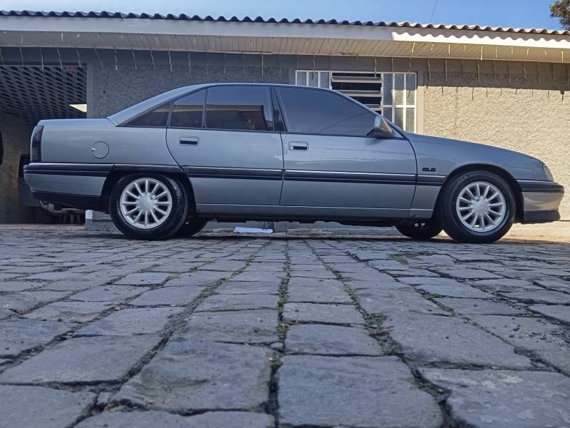 CHEVROLET - OMEGA - 1997/1997 - Prata - R$ 33.900,00