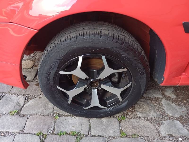 VOLKSWAGEN - GOL - 2011/2011 - Vermelha - R$ 23.900,00