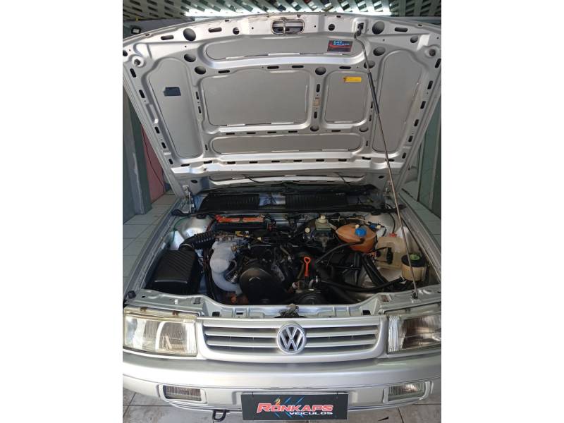 VOLKSWAGEN - SANTANA - 1996/1996 - Prata - R$ 31.900,00