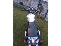 YAMAHA - YBR - 2016/2016 - Branca - R$ 11.900,00