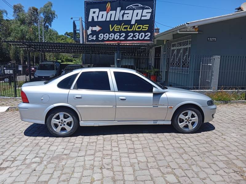 CHEVROLET - VECTRA - 2002/2002 - Prata - Sob Consulta